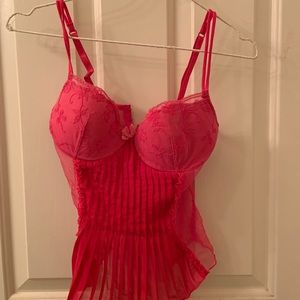 STUNNING HOT PINK BUSTIER TOP💘